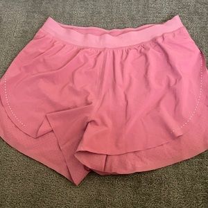 Find Your Pace 3” Short Cherry Tint